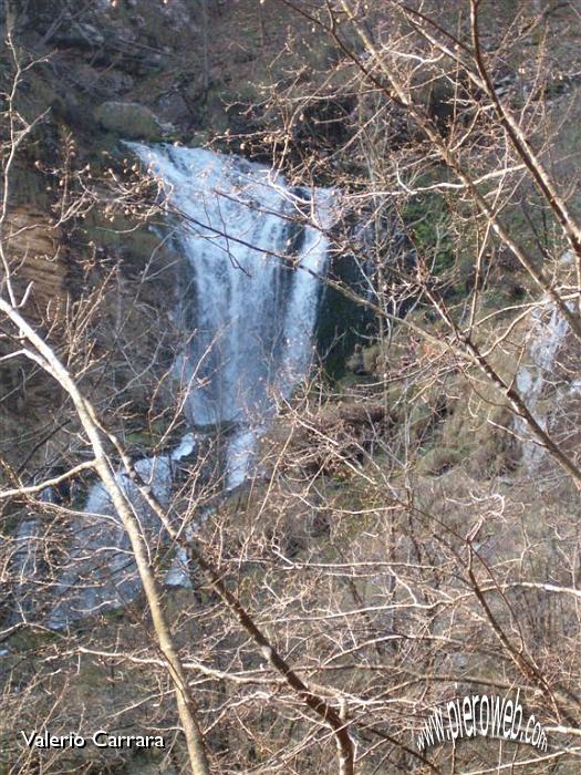 12' Cascata alle sorgenti del fiume Enna.jpg